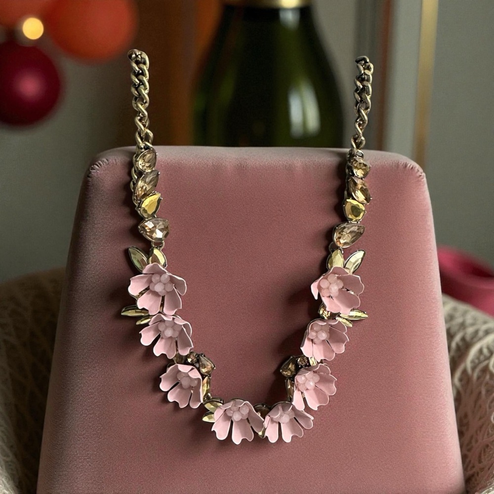 Simply Vera Wang 3D Pink Flower Rhinestone Statement Necklace NWT